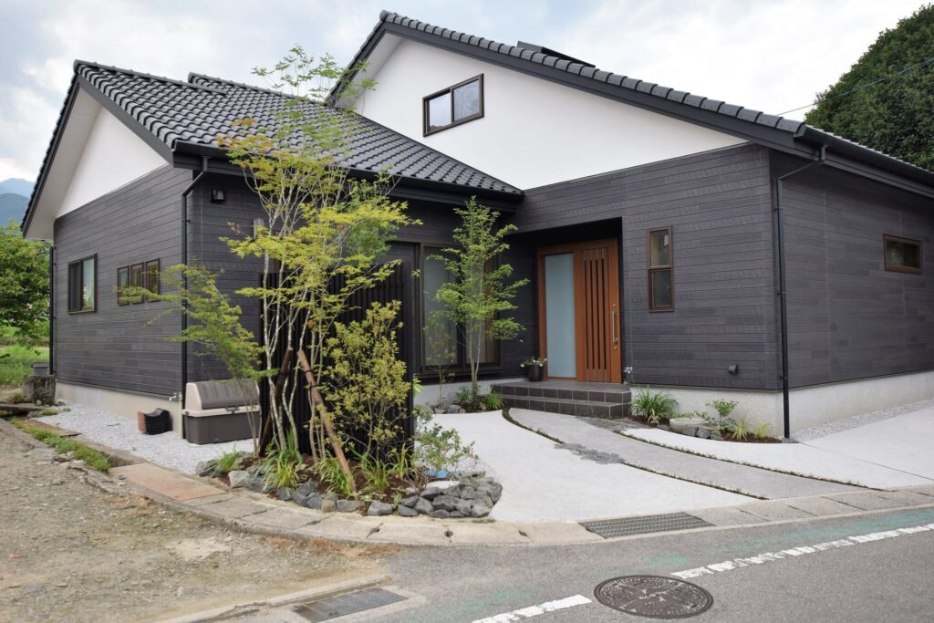 株式会社白川建設